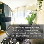 Cofy - Quiet Location, Air-conditioning, Free Parking, 24-7 Check-in-out With Prepaid Nighttime Check-in, Early Check-in, Late Check-out! * Ταλίν