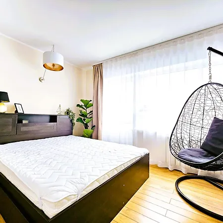 Апартаменты Cofy - Centrally Located, Quiet District, Air-conditioning, Free Parking, 24-7 Express Check-in-out, Close To Sea And Everything Need For Living! Таллин