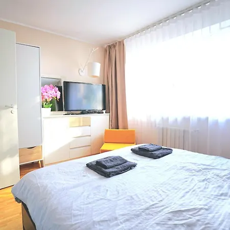 Cofy - Quiet Location, Air-conditioning, Free Parking, 24-7 Check-in-out With Prepaid Nighttime Check-in, Early Check-in, Late Check-out! Apartment Tallinn