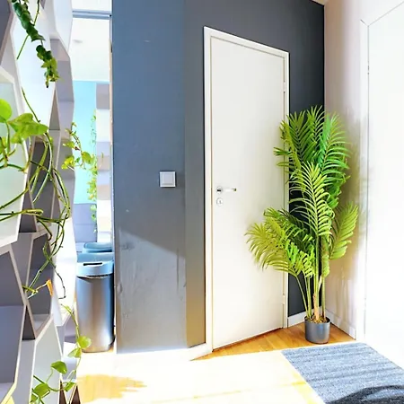 Apartment Cofy - Quiet Location, Air-conditioning, Free Parking, 24-7 Check-in-out With Prepaid Nighttime Check-in, Early Check-in, Late Check-out! Tallinn