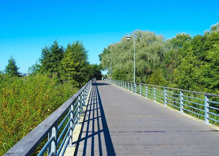 Cofy - Quiet Location, Air-conditioning, Free Parking, 24-7 Check-in-out With Prepaid Nighttime Check-in, Early Check-in, Late Check-out! 아파트 *