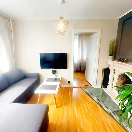 Cofy - Centrally Located, Quiet District, Air-conditioning, Free Parking, 24-7 Express Check-in-out, Close To Sea And Everything Need For Living! * טאלין