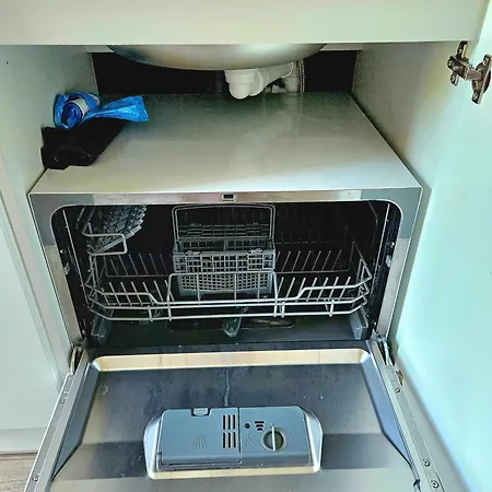 דירה Cofy - Centrally Located, Quiet District, Air-conditioning, Free Parking, 24-7 Express Check-in-out, Close To Sea And Everything Need For Living! טאלין